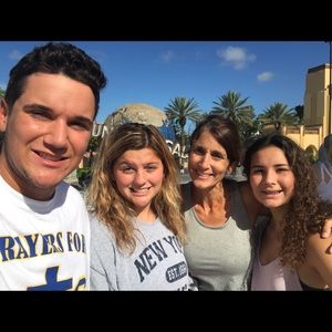 Meet your Posher, Tina